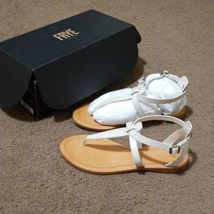 Frye Shoes - FRYE THONG STRAPPY SANDALS Frye Shoes - FRYE THONG STRAPPY SANDALS